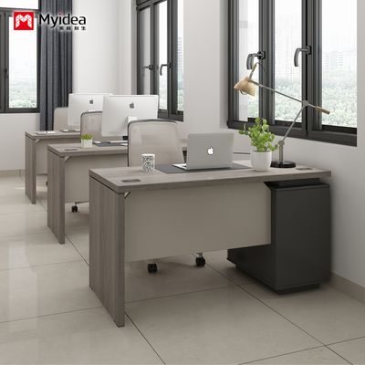 Scrivania da ufficio moderna e minimalista per riporre oggetti, scrivania per computer pratica, scrivania con schermo per il personale su un lato