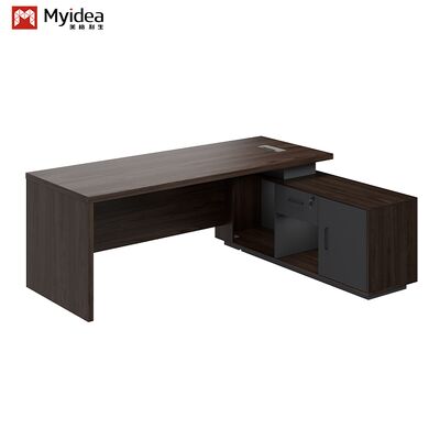 Appartamento per computer per scrivania per ufficio moderno Disegno di pannelli di legno durevole Costruzione ecocompatibile Assemblaggio richiesto